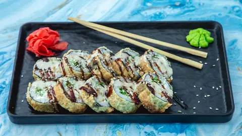 Hot Chicken Roll