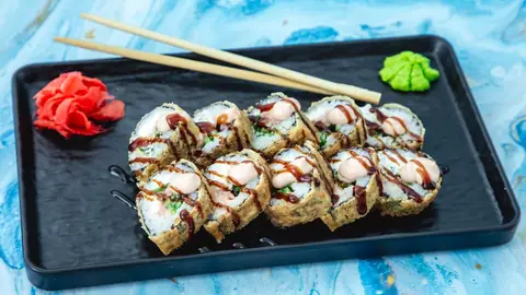 Hot Salmon Roll