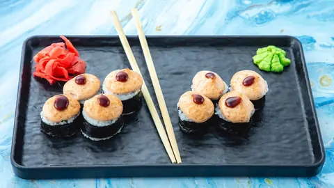 Bişmiş Salmon Roll